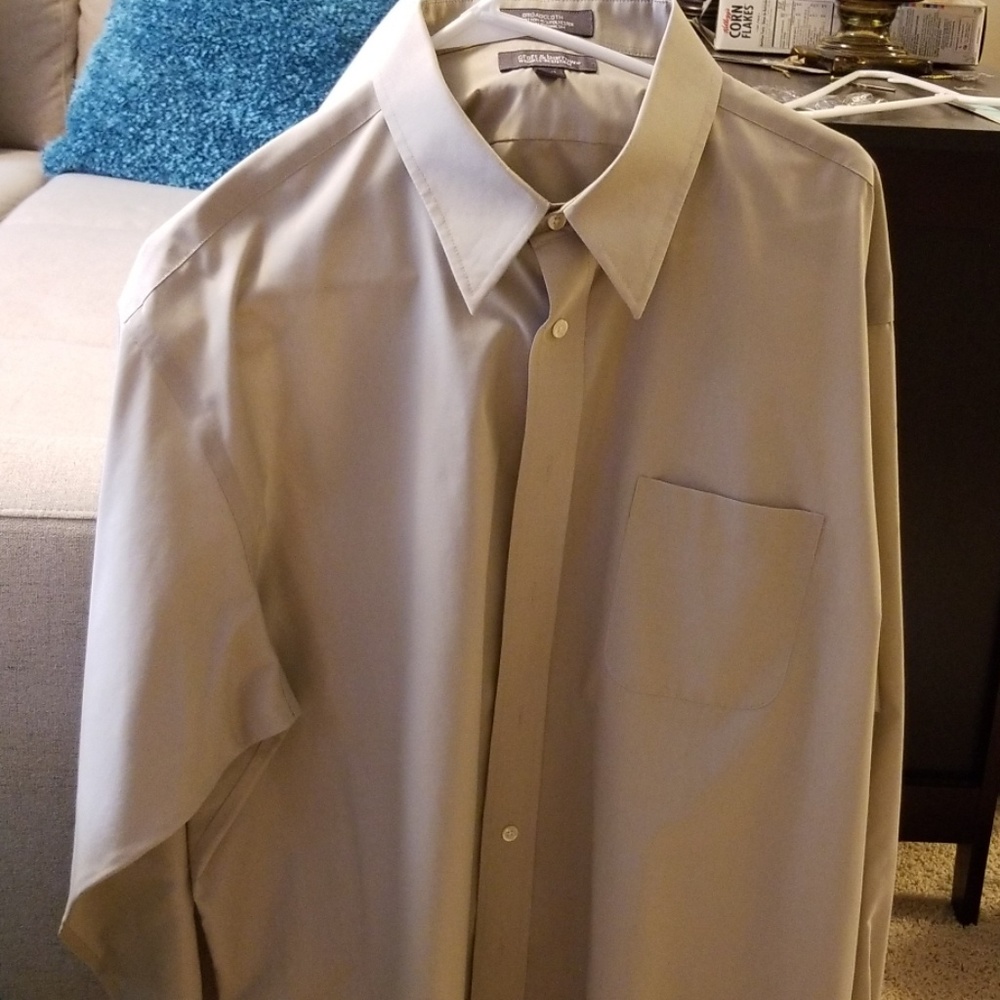Men's dress shirt
